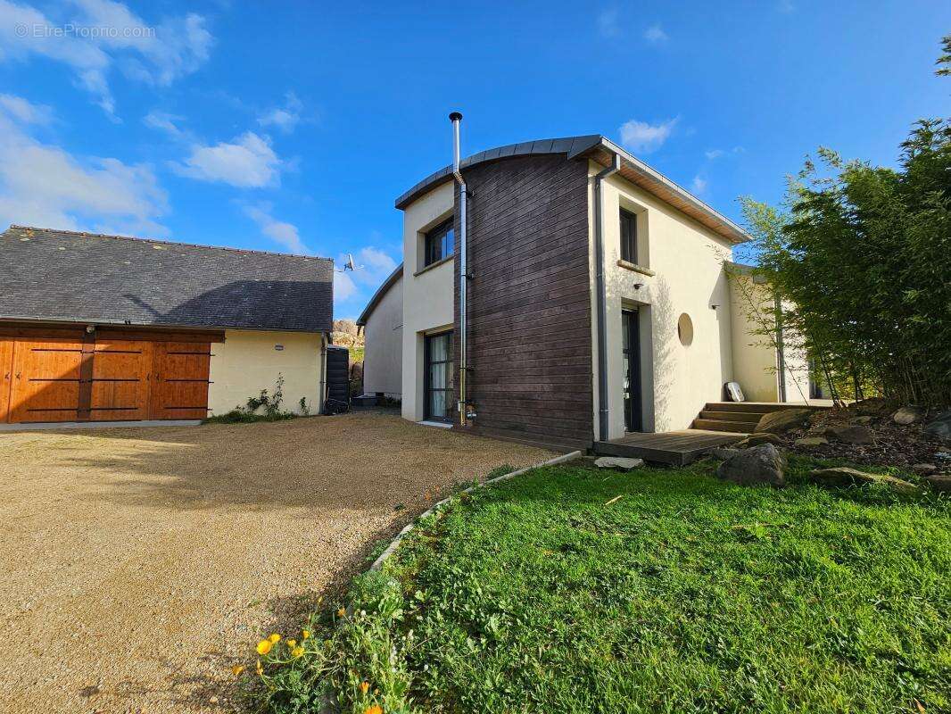 Maison à PLEUMEUR-BODOU