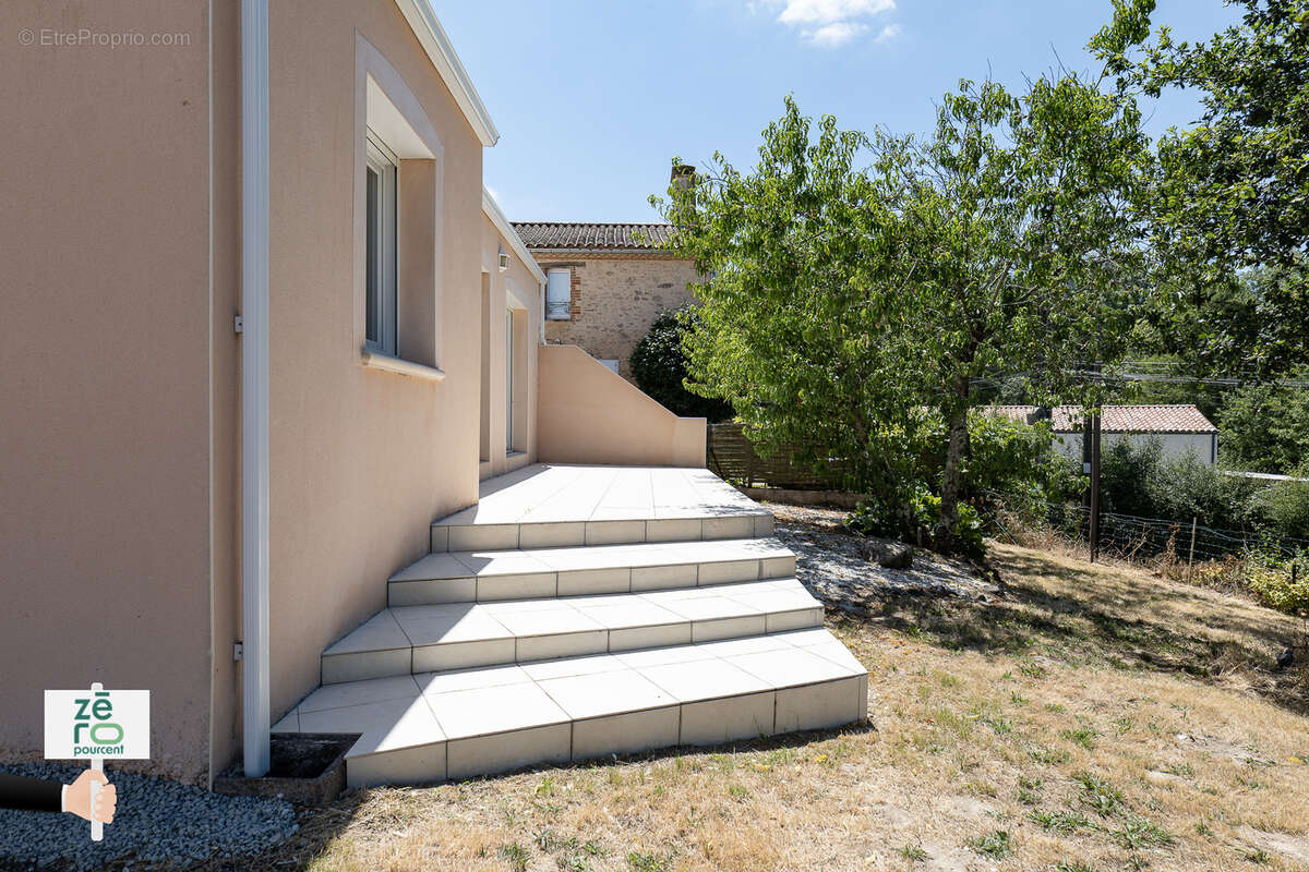 Maison à NESMY