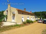   - Maison à MONCONTOUR