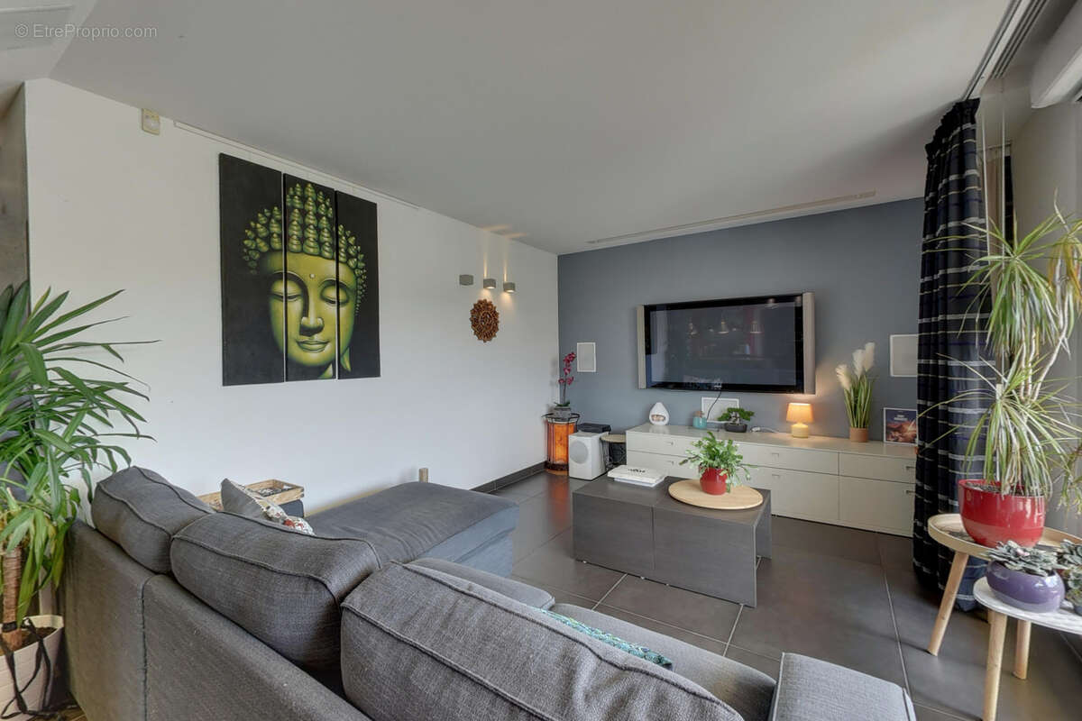 Superbe loft haut de gamme 3 pieces + cuisine en dernier etage avec vue echirolles - photo 8