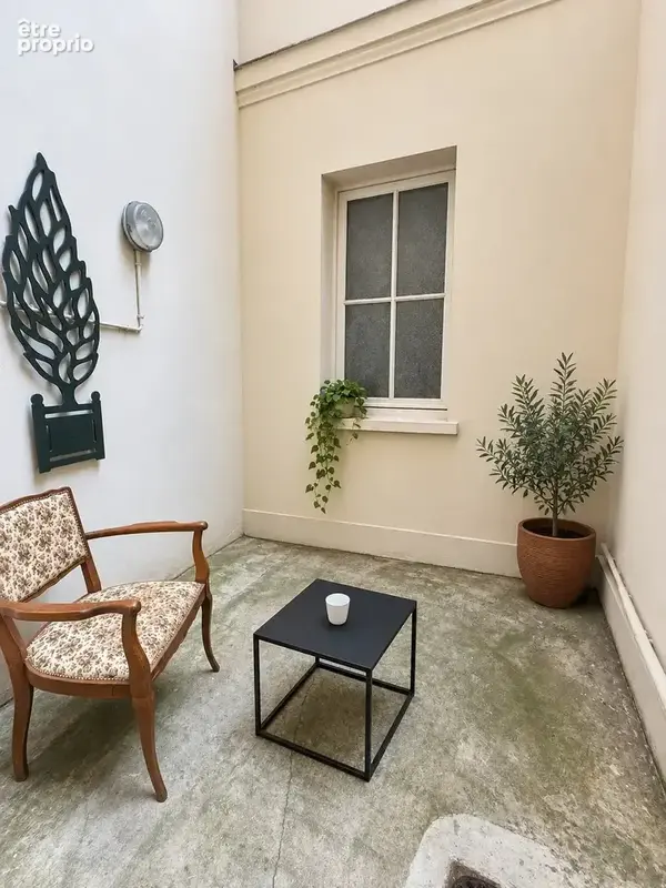 Paris 5ᵉ – Val-de-Grâce  Charmant T2 avec cour privative et cave - photo 7