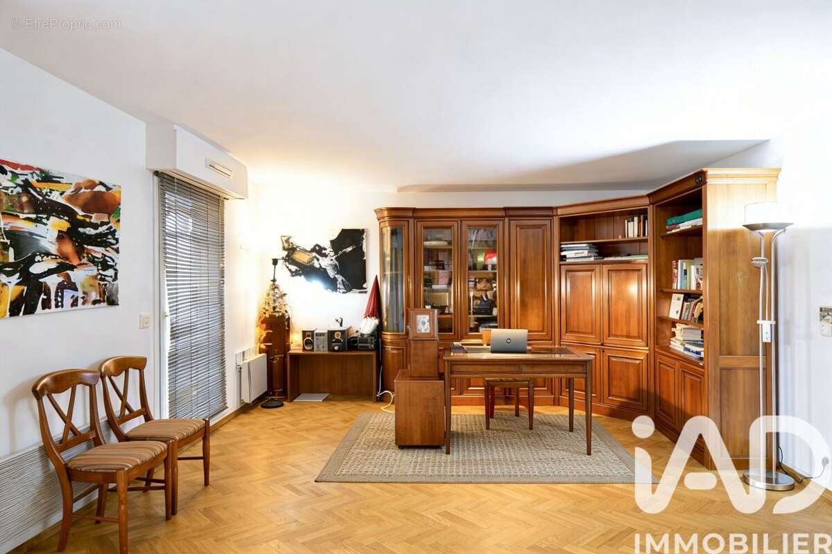 Photo 3 - Appartement à ISSY-LES-MOULINEAUX