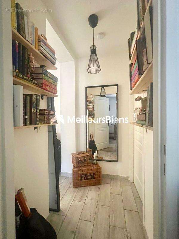 VIARMES_T2 de 35,5 m² avec cour et parking - photo 8