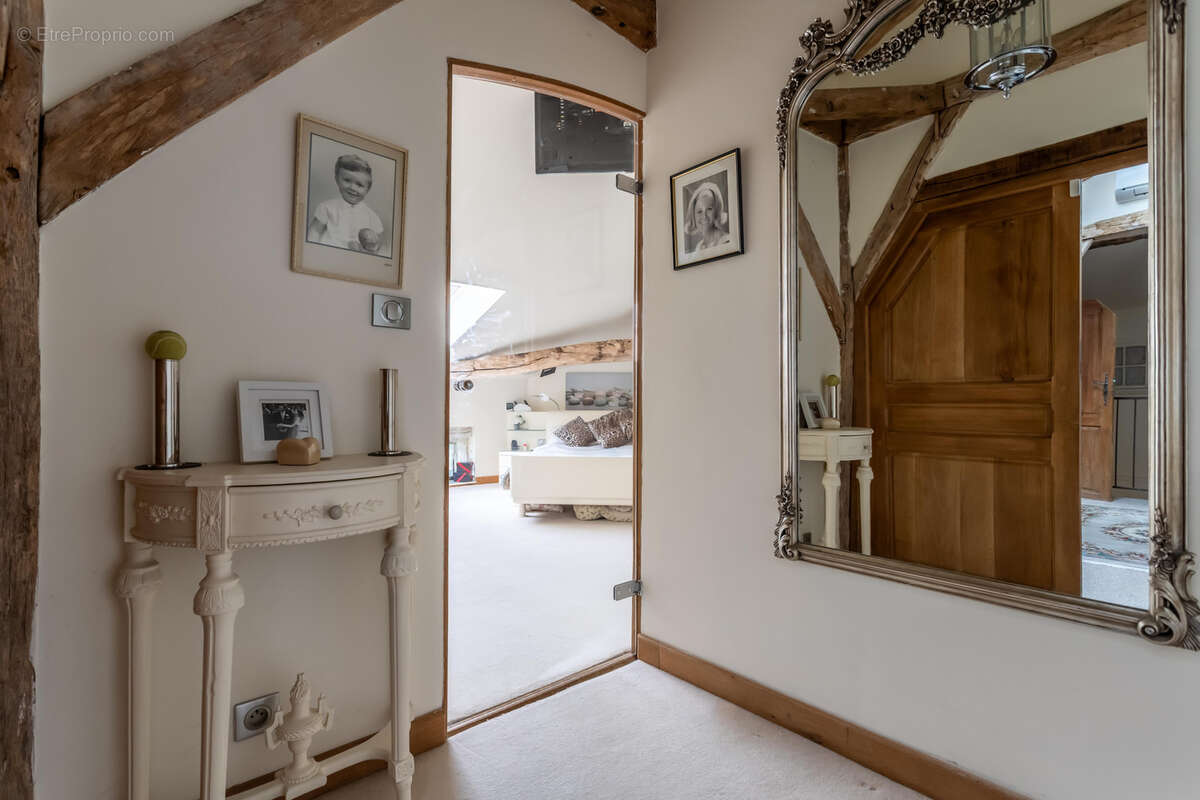 Maison à BEAUVILLE