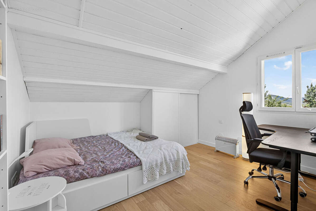 SEYNOD - Exclusivité - Maison avec T1 Bis indépendant - photo 10