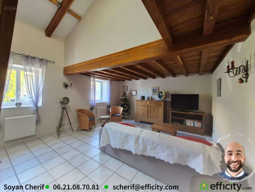 Maison à TOUVRE