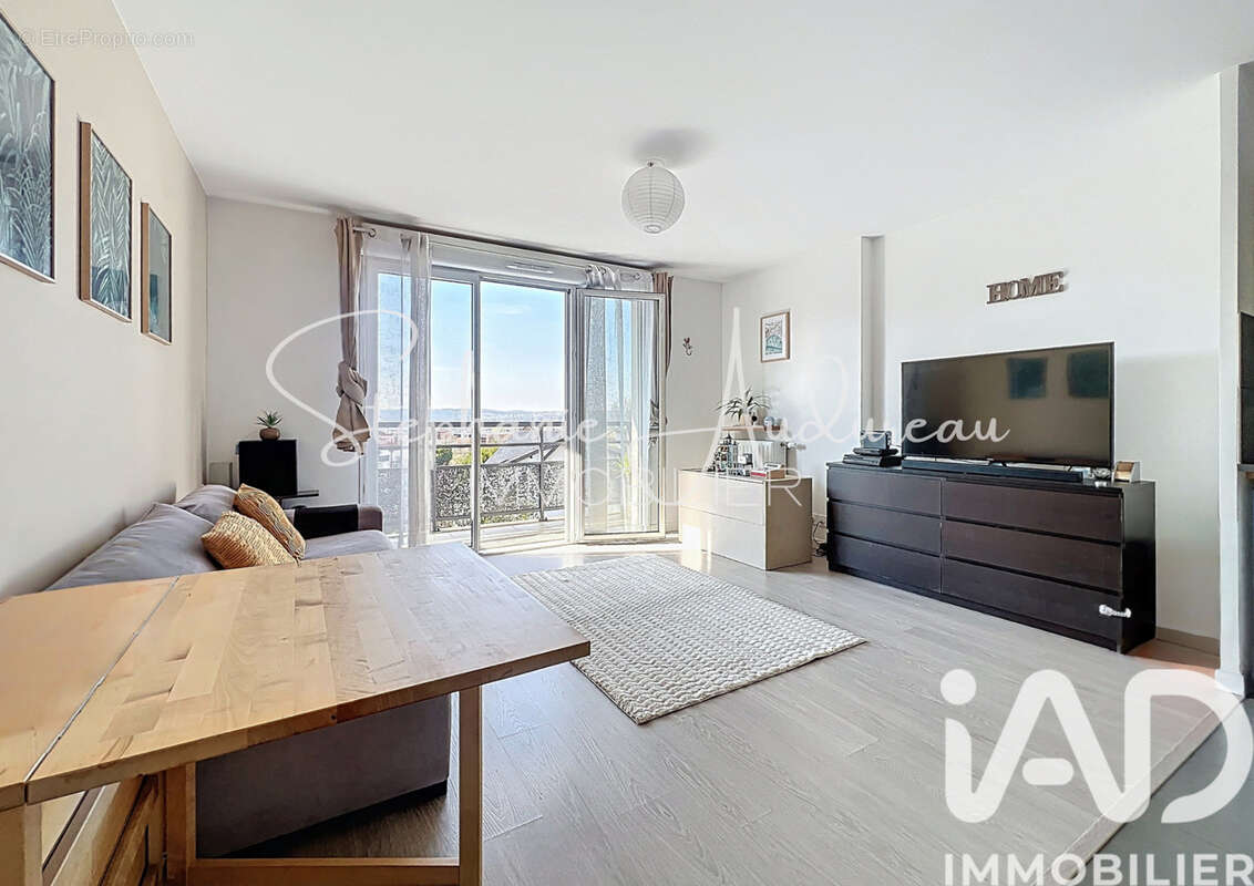 Photo 2 - Appartement à FRESNES