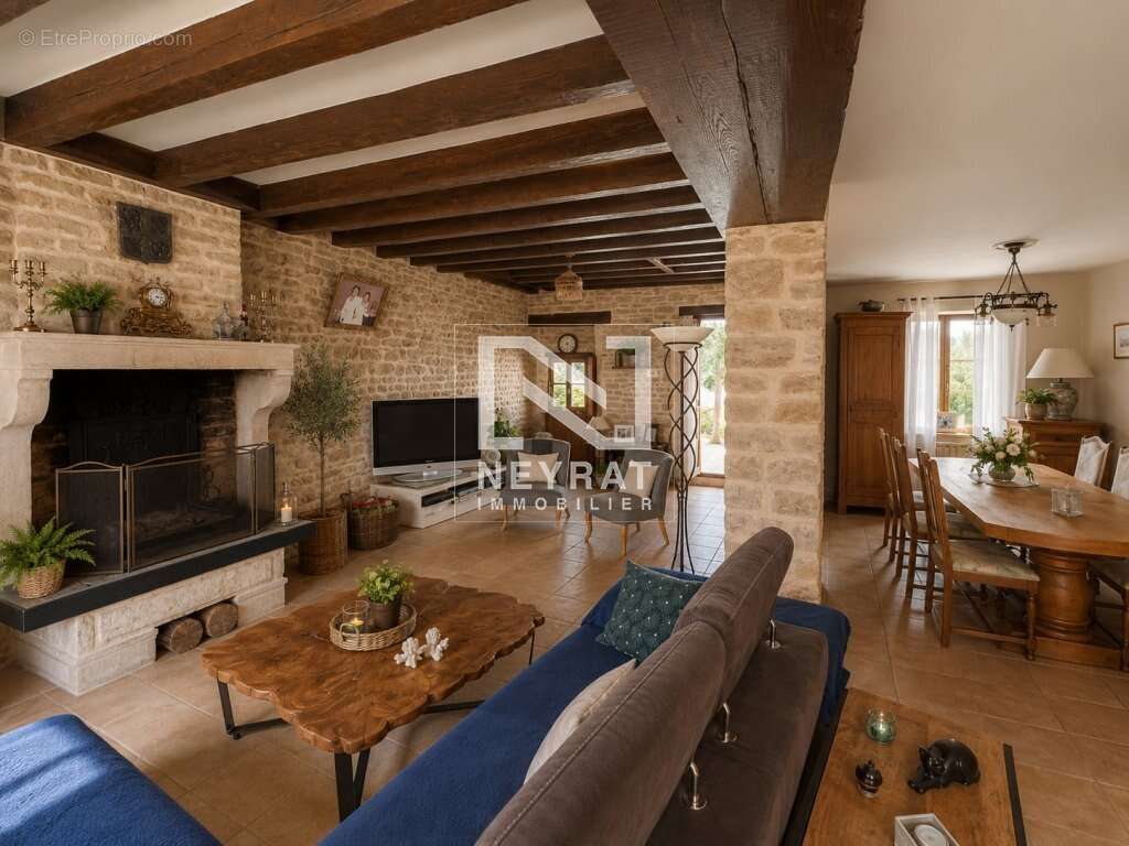 Authentique maison en pierres avec piscine - photo 10