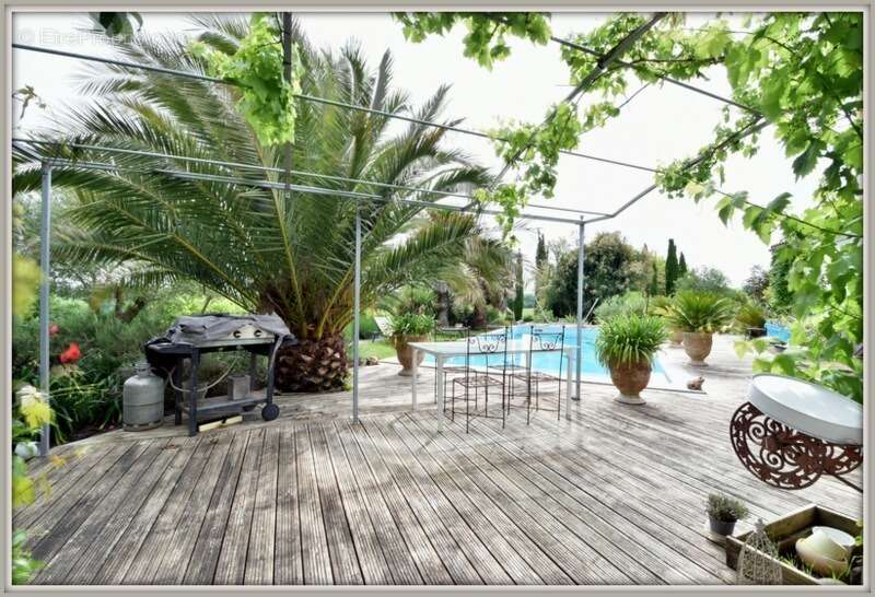 Maison à LAPEYROUSE-FOSSAT