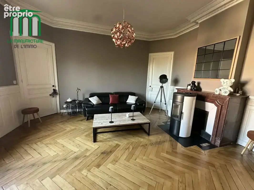Appartement F4 avec terrasse, cave et garage Le Chambon-Feugerolles - photo 3