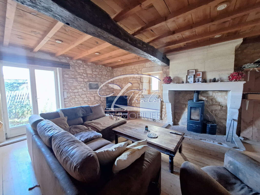 Maison à VILLEGOUGE