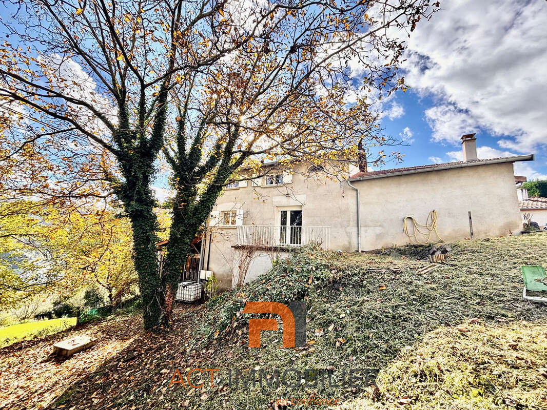 Maison à BRUSSIEU
