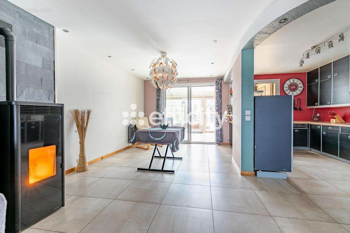 Maison à CREPY-EN-VALOIS