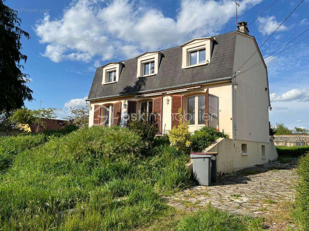 Maison 5 chambres sous sol total - photo 16