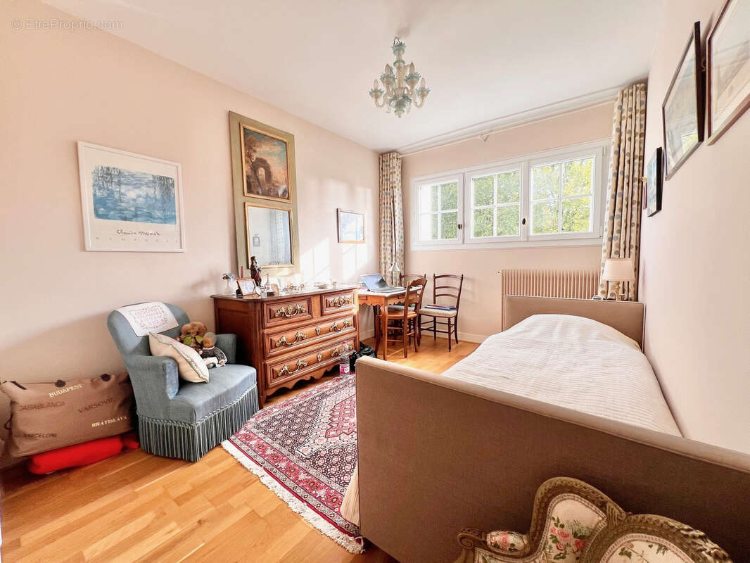 Maison à MONT-SAINT-AIGNAN