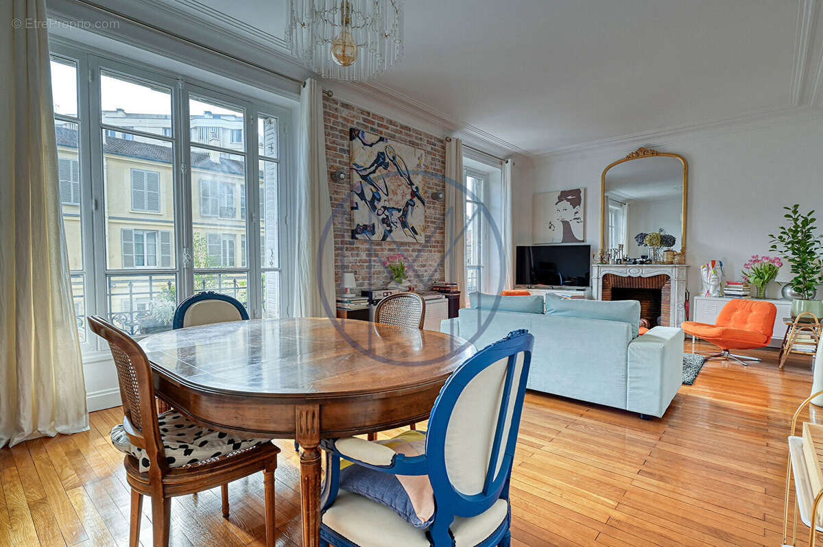 Appartement à VERSAILLES