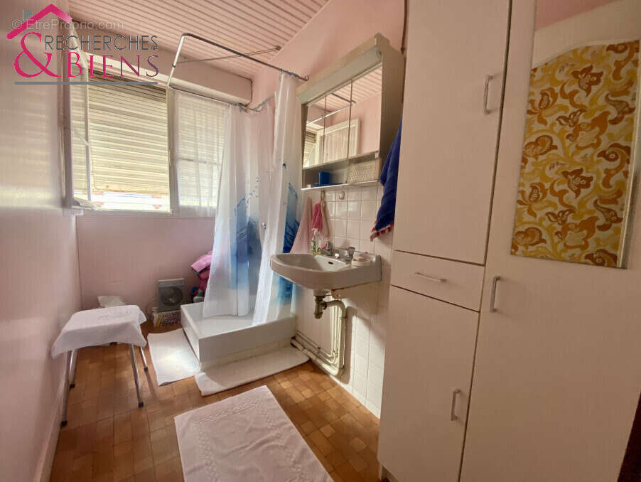 Maison à SAINT-VAAST-LA-HOUGUE