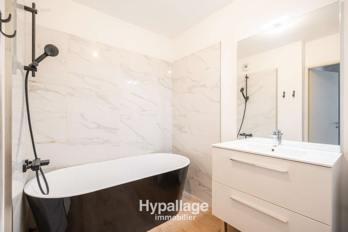 Appartement à MARSEILLE-13E
