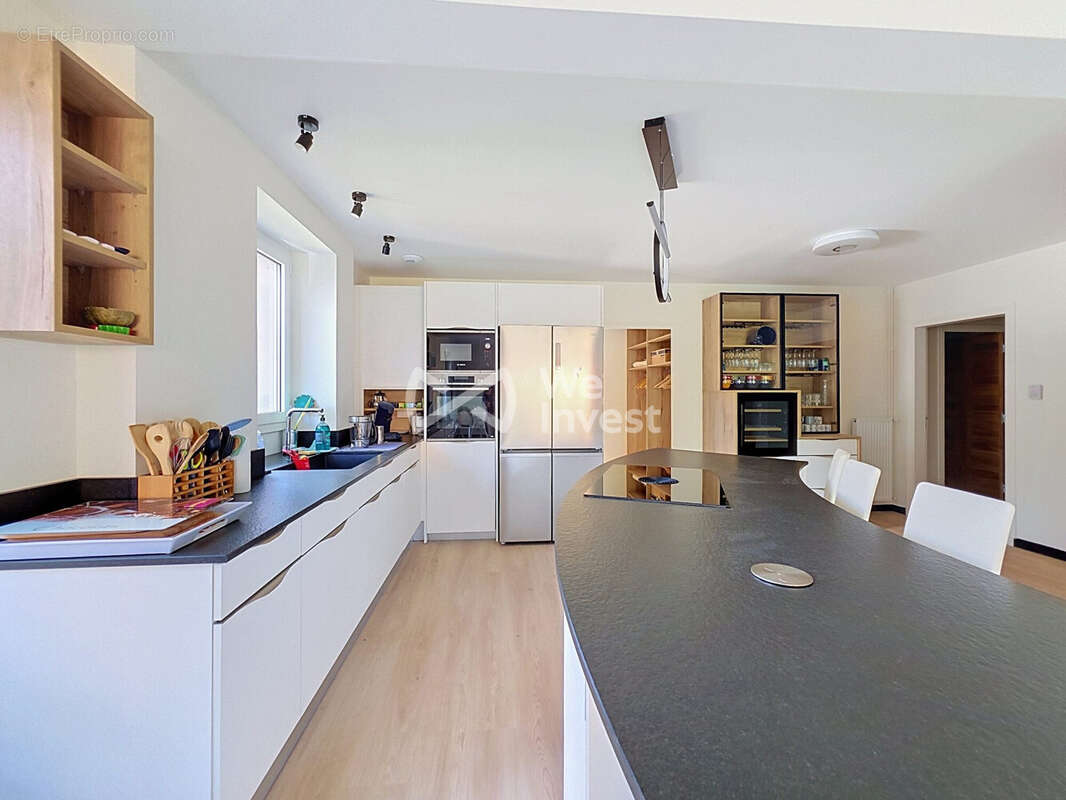 Appartement 205 m² à Marcillac-Vallon  - photo 2