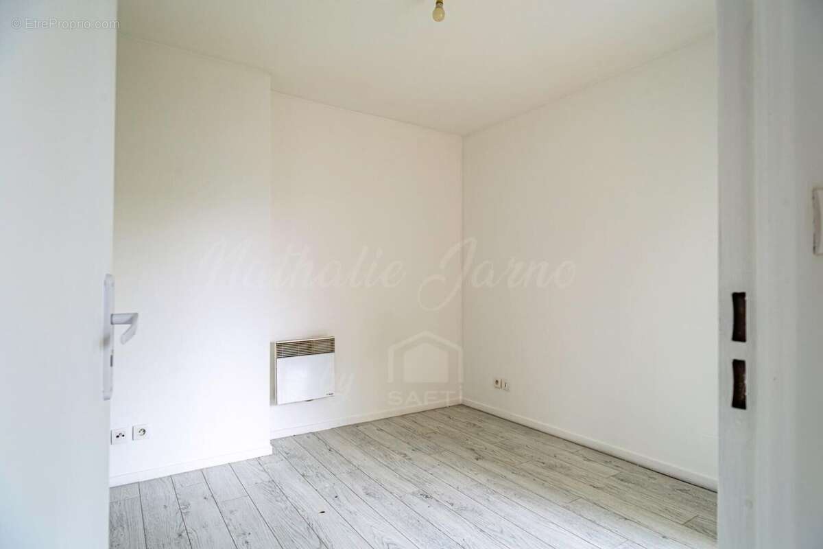 Photo 8 - Appartement à MANTES-LA-JOLIE