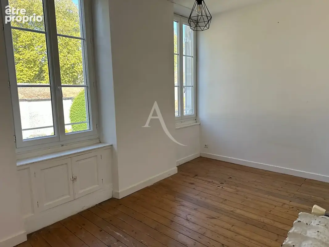Maison / Immeuble Rare sur  Rochefort 8 pièce(s) - photo 3