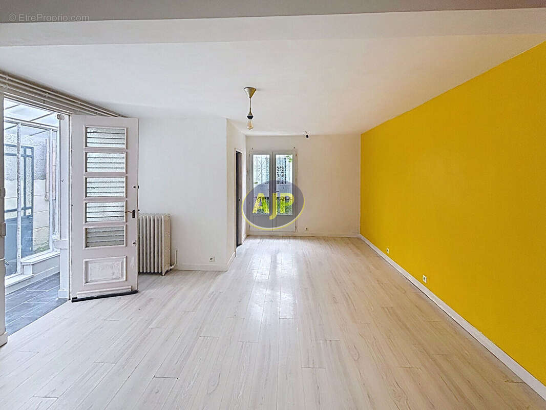 Maison à BOBIGNY