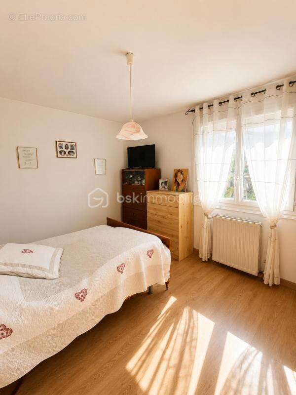 Maison de maître de 200m² - photo 12