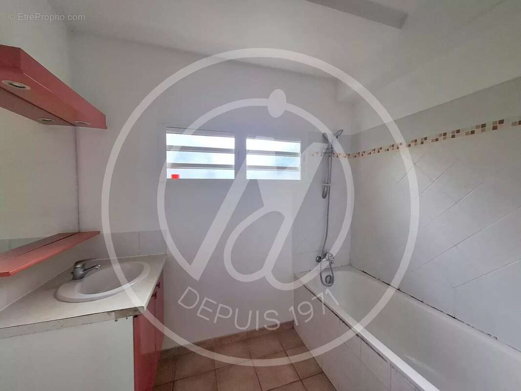A vendre 236 559€ - appartement 3 pieces de 80m² - baie mahault * - photo 4