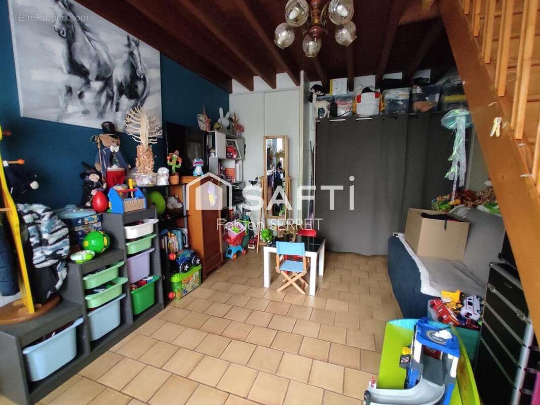 Maison 72 m² à Saint-Georges-D'elle  - photo 5
