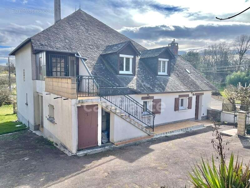 Maison à JUGEALS-NAZARETH