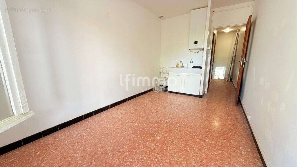 Studio proche centre et transports urbains - photo 6