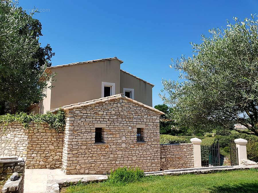 Maison à UZES