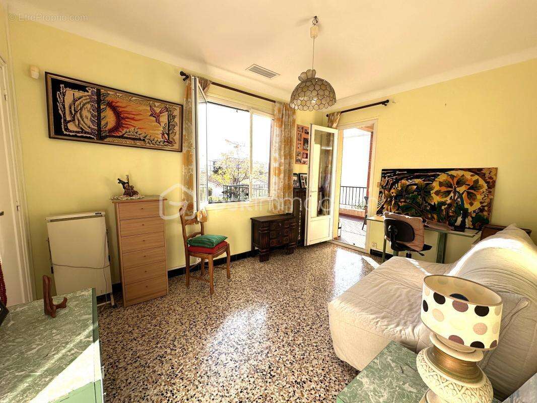 Maison à SAINT-LAURENT-DU-VAR