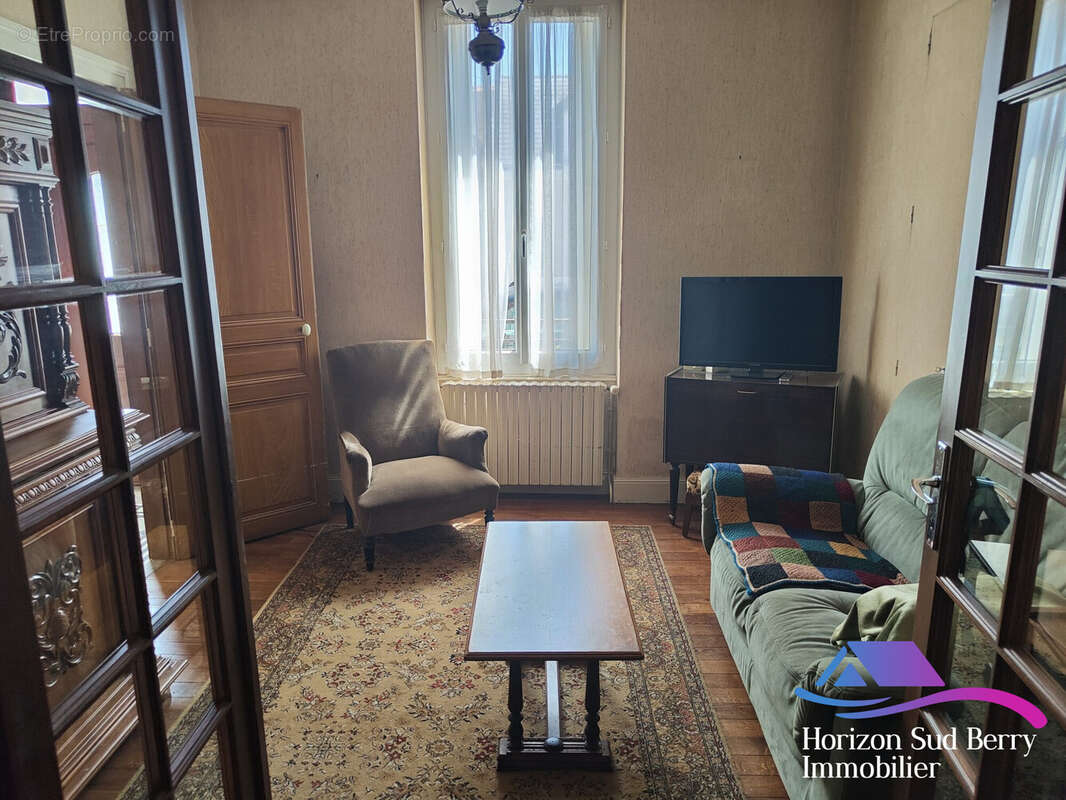 Salon Maison 1 - Maison à LA CHATRE