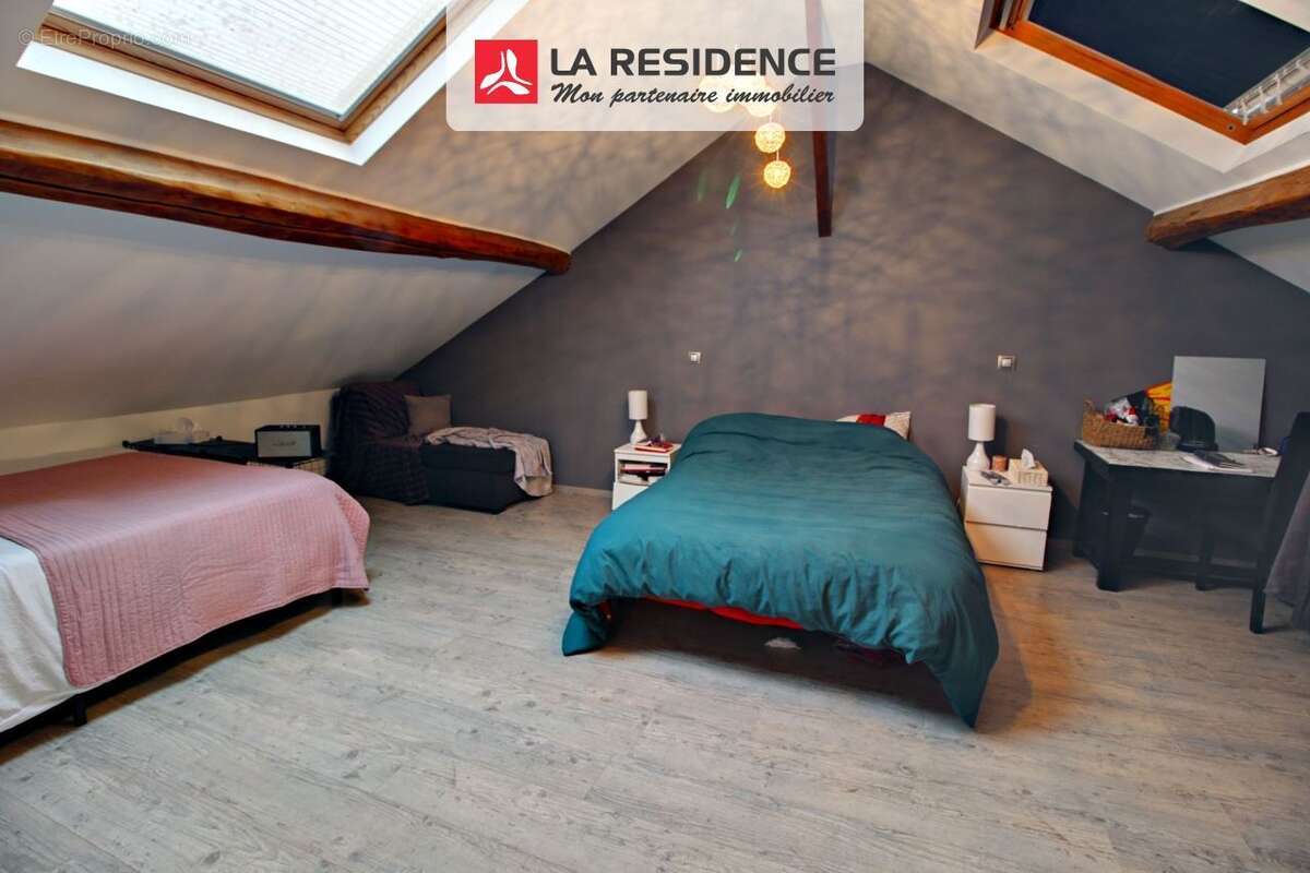 Appartement à VAUX-SUR-SEINE