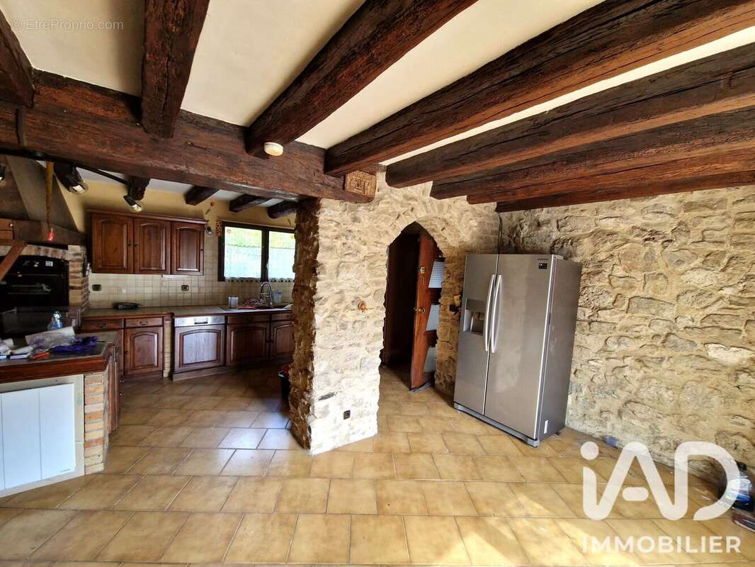 Maison 242 m² à Varreddes  - photo 3