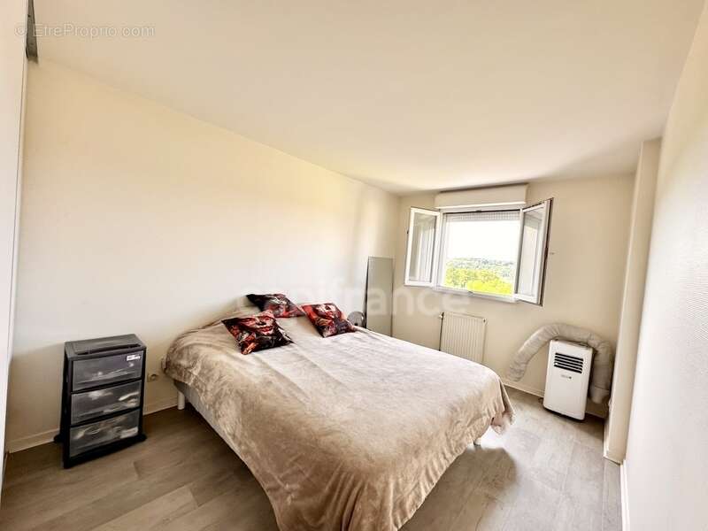 Appartement à SAINT-OUEN-L&#039;AUMONE