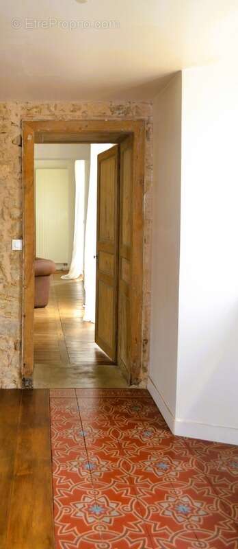 Maison à CHERVES-CHATELARS