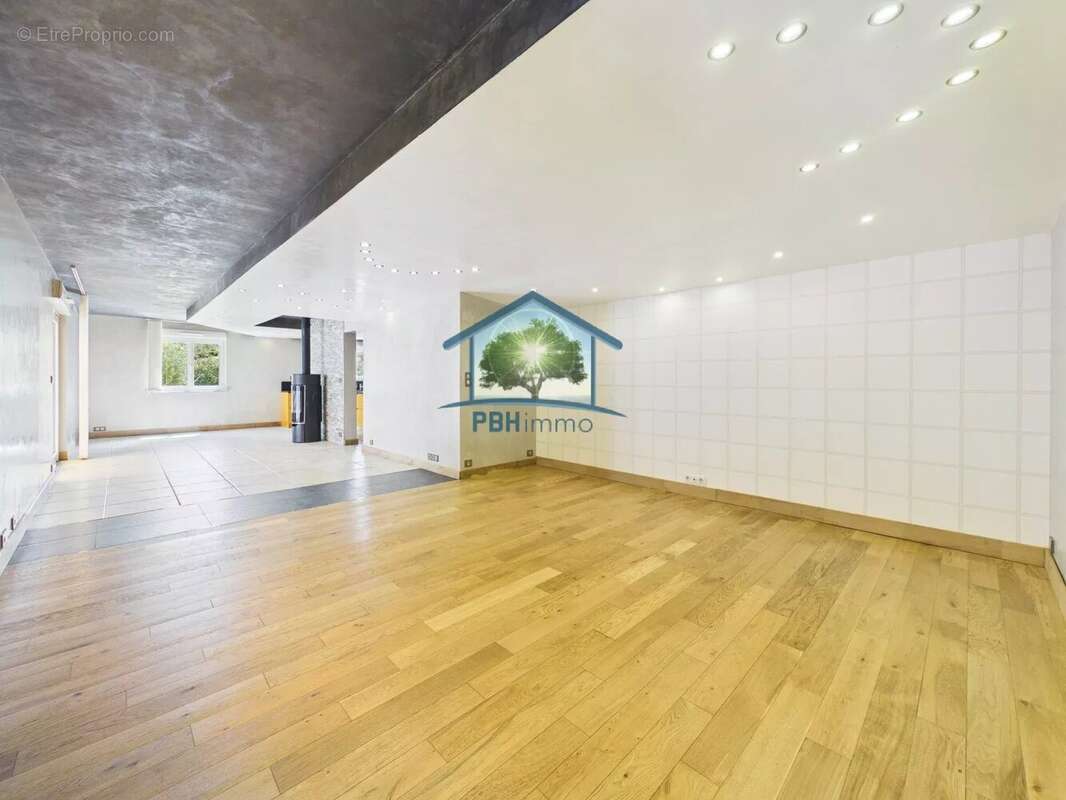 Maison à OBERMODERN-ZUTZENDORF