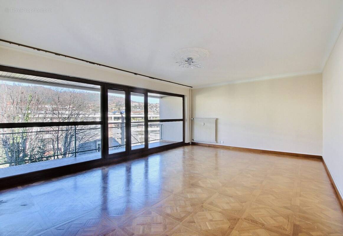 Appartement à CHAMALIERES