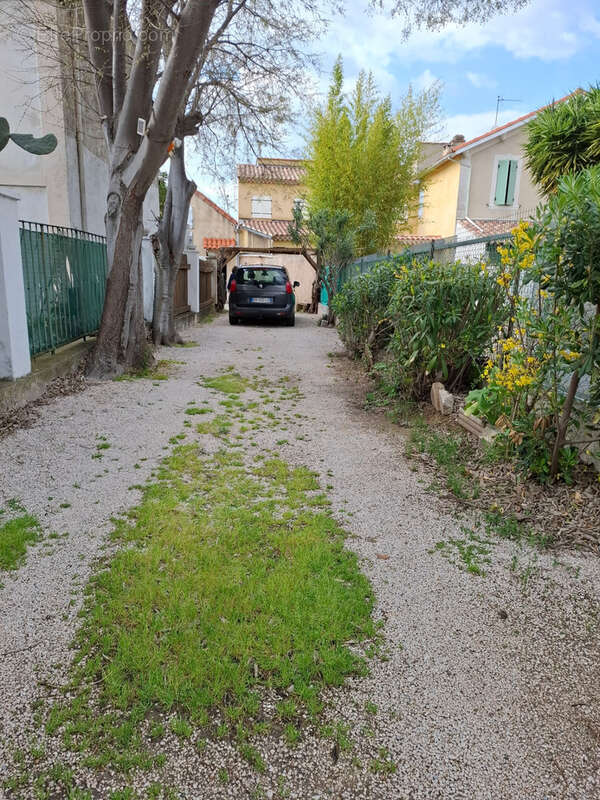 Maison à SAINT-CYR-SUR-MER