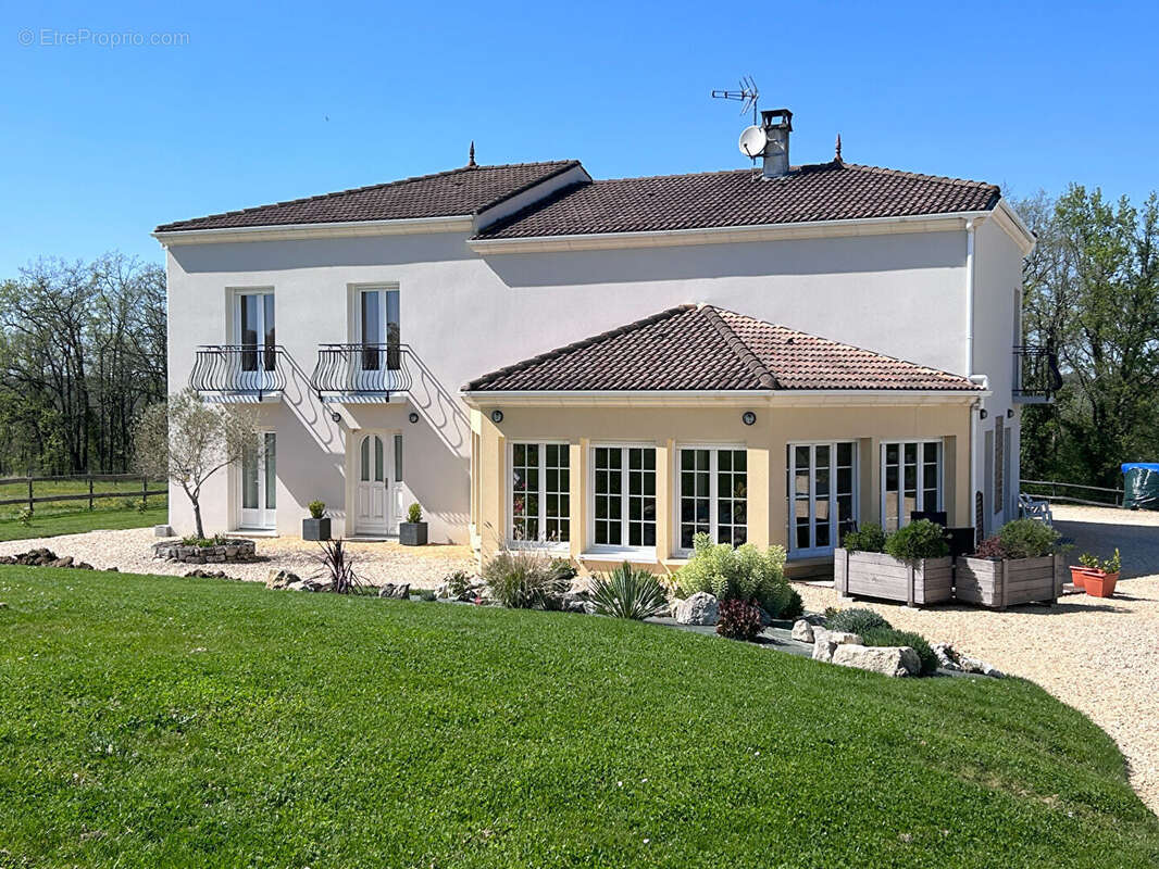 Maison à VILLENEUVE-SUR-LOT