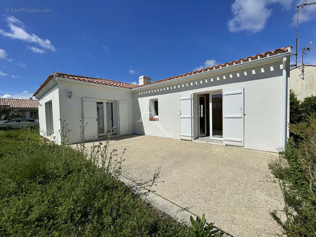Maison à SAINT-MICHEL-EN-L'HERM