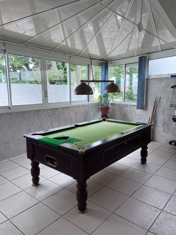 Maison à vendre 6 pièces SAINTES (17) et un appartement - photo 3