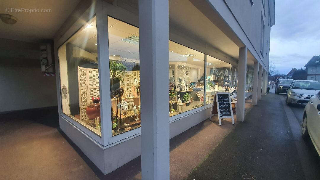 Commerce à BARTENHEIM