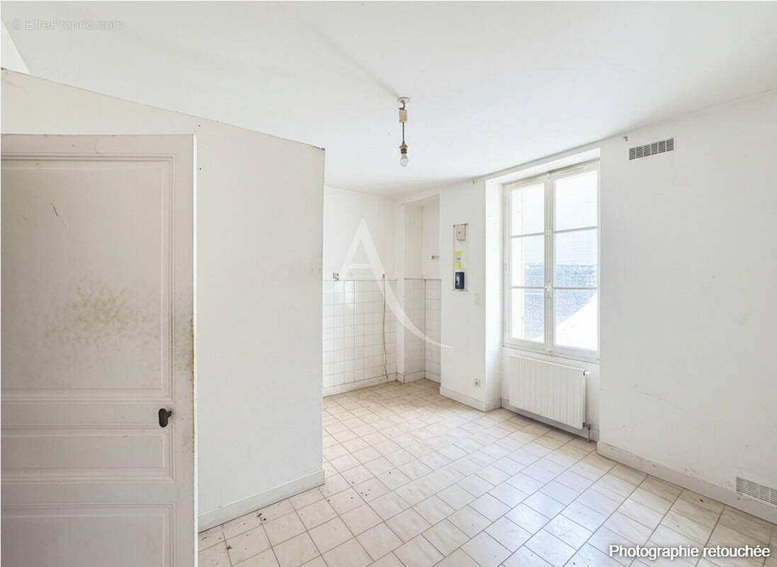 Appartement à LES PONTS-DE-CE