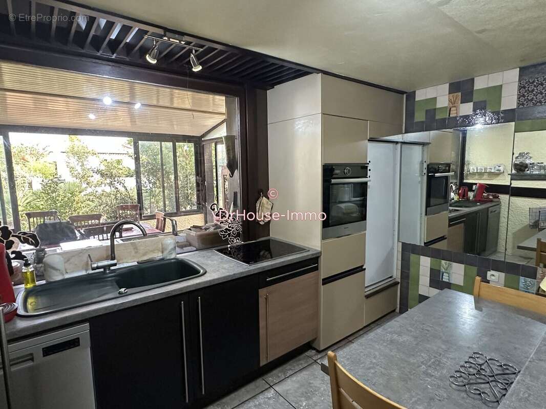 Maison 184 m² à Agde  - photo 5