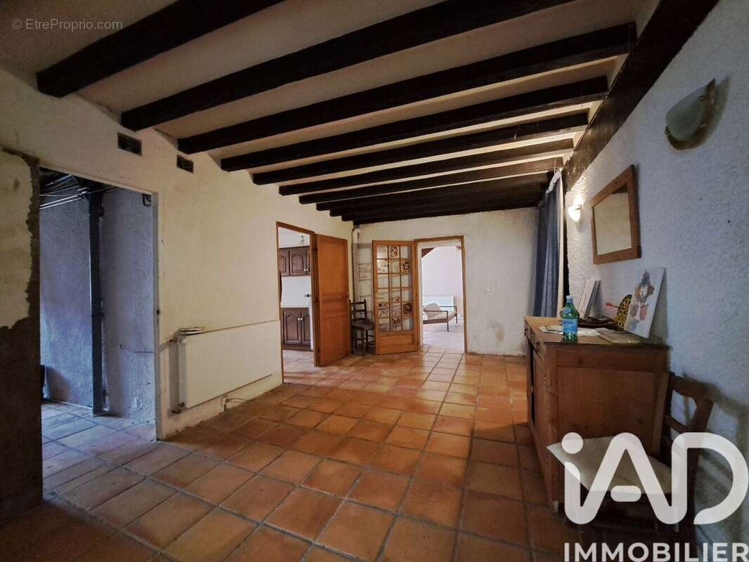 Maison 251 m² à Festes-Et-Saint-Andre  - photo 5
