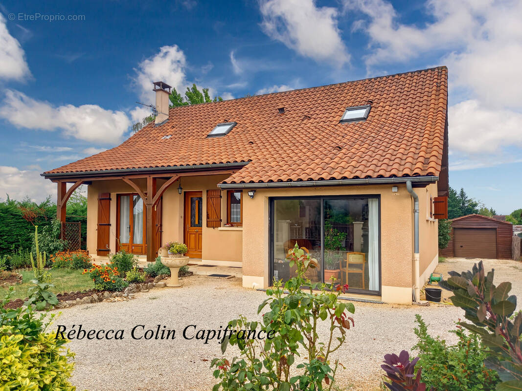 Maison à ROUFFIGNAC-SAINT-CERNIN-DE-REILHAC