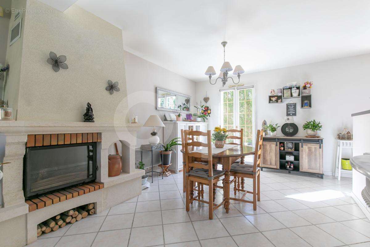 Maison à BOISSY-SAINT-LEGER